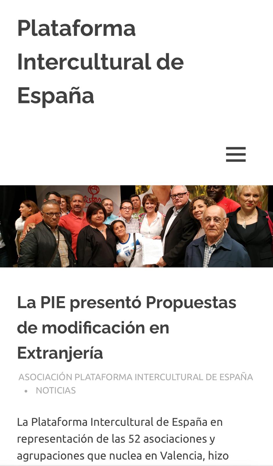 En Reunión con Delegaciones de las Asociaciones de la Plataforma Intercultural En Reunión con Delegaciones de las Asociaciones de la Plataforma Intercultural